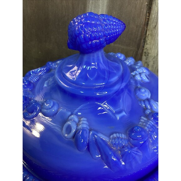 Westmoreland Glass Argonaut Shell Nautilus Covered Candy Dish Blue Slag White - Picture 3 of 16